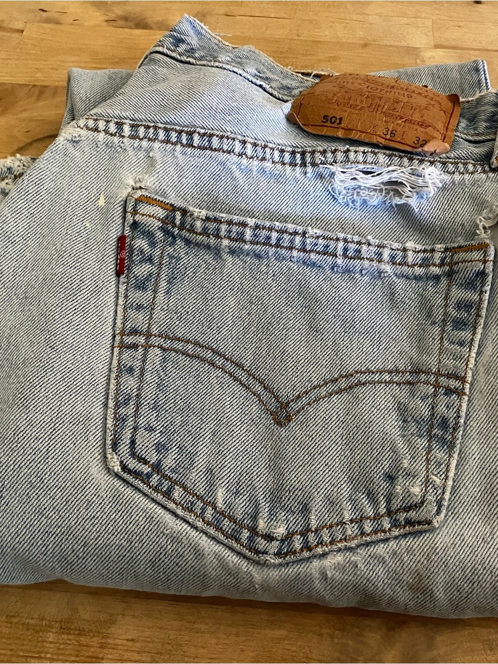 Levi's 501 Authentic Men's Jeans with Signature Back Pocket Red Tab